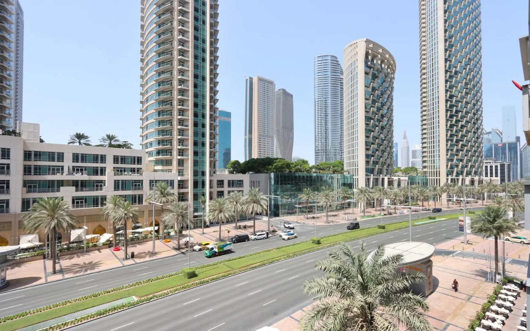 Livbnb - 2B With Modern Interiors, Emaar Boulevard 迪拜 0*,  阿拉伯联合酋长国
