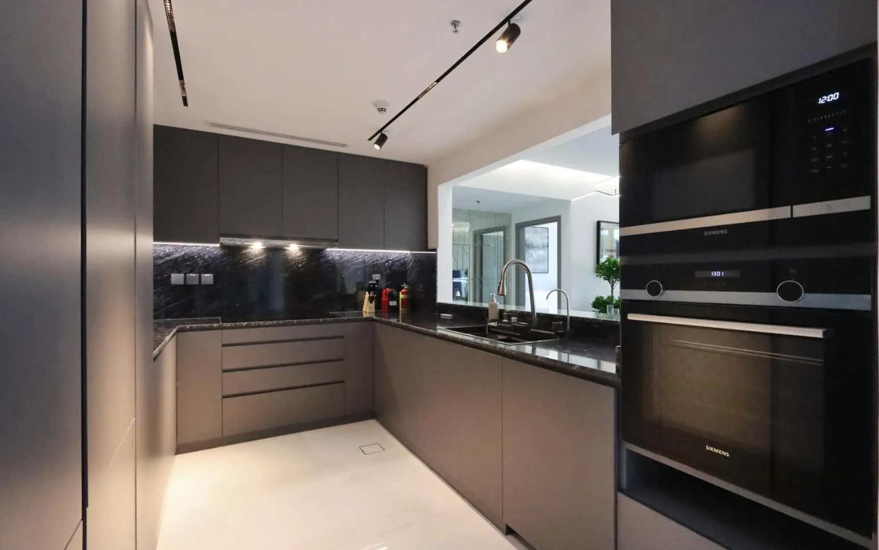 Livbnb - 2B With Modern Interiors, Emaar Boulevard 迪拜