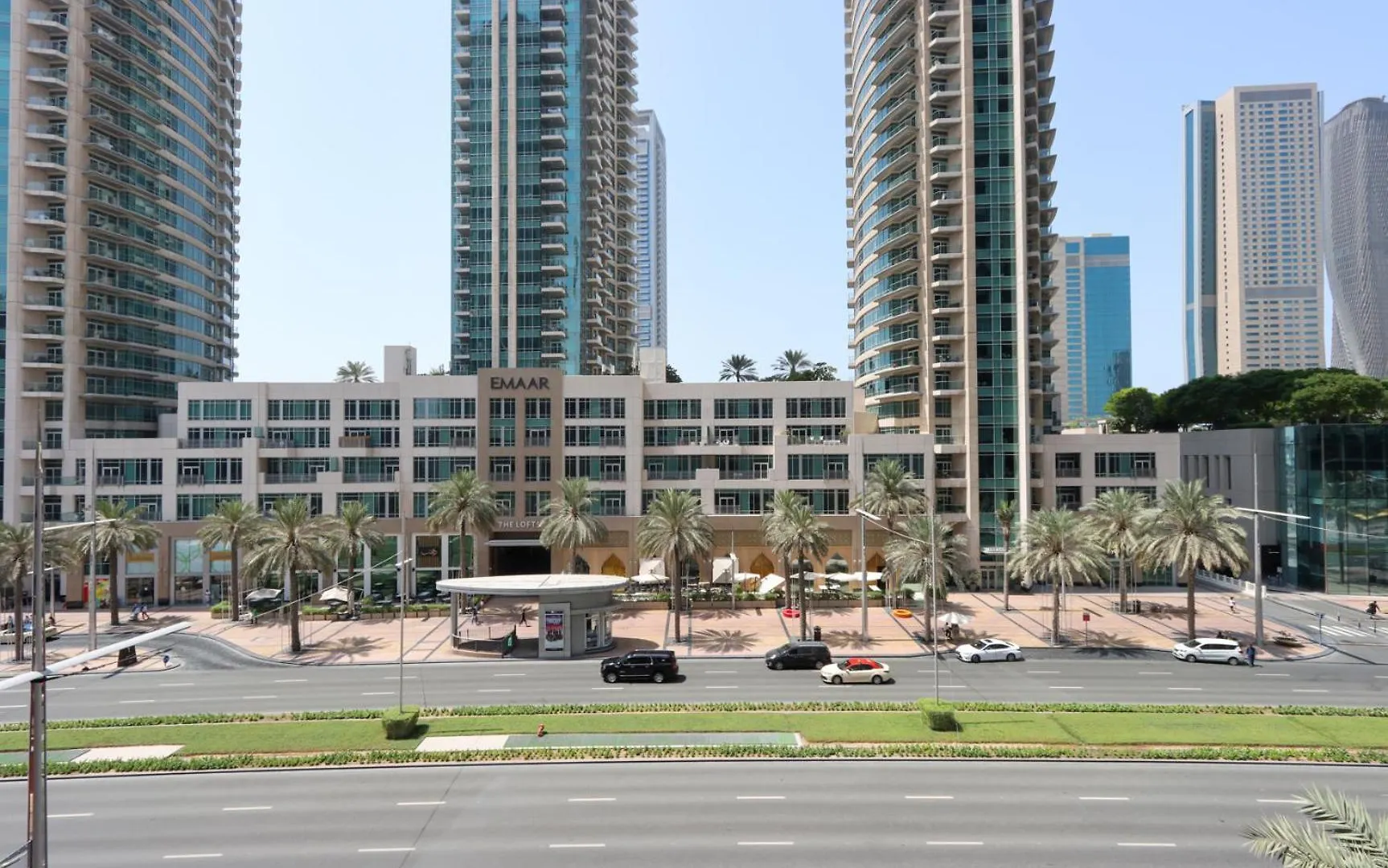 Livbnb - 2B With Modern Interiors, Emaar Boulevard Dubai 0*,