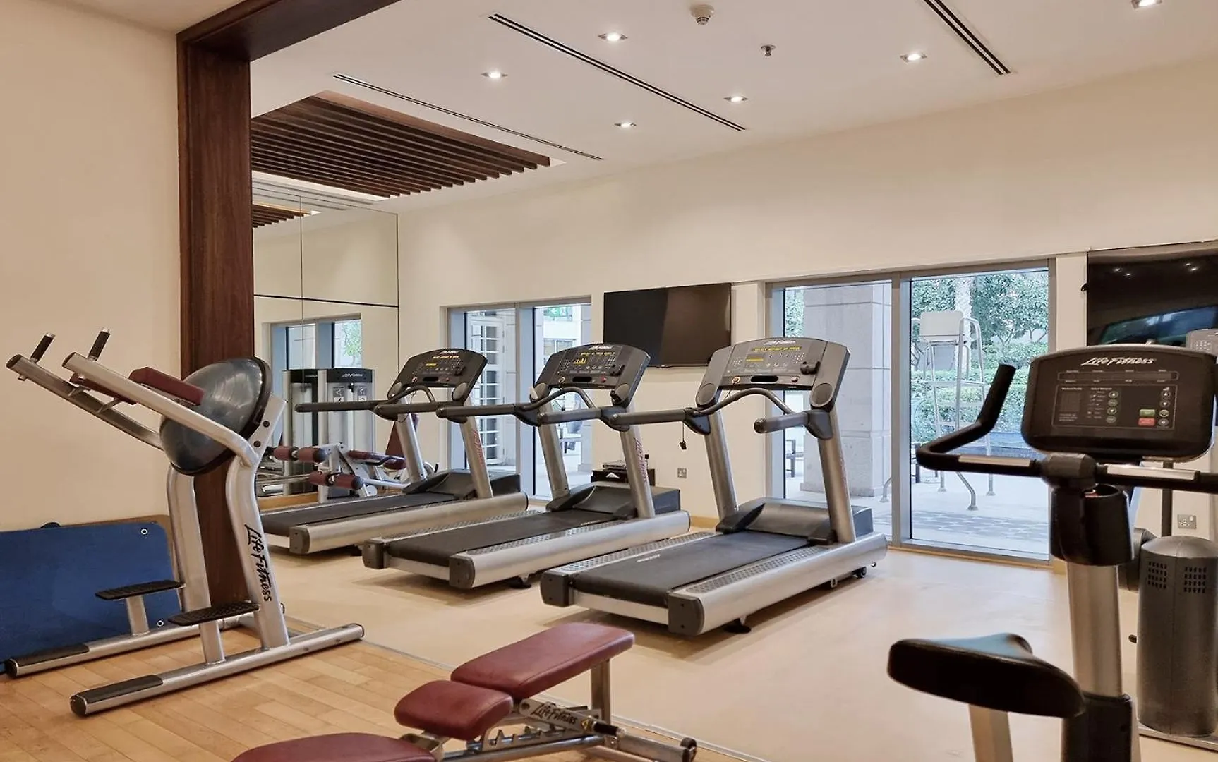 Apartment Livbnb - 2B With Modern Interiors, Emaar Boulevard Dubai
